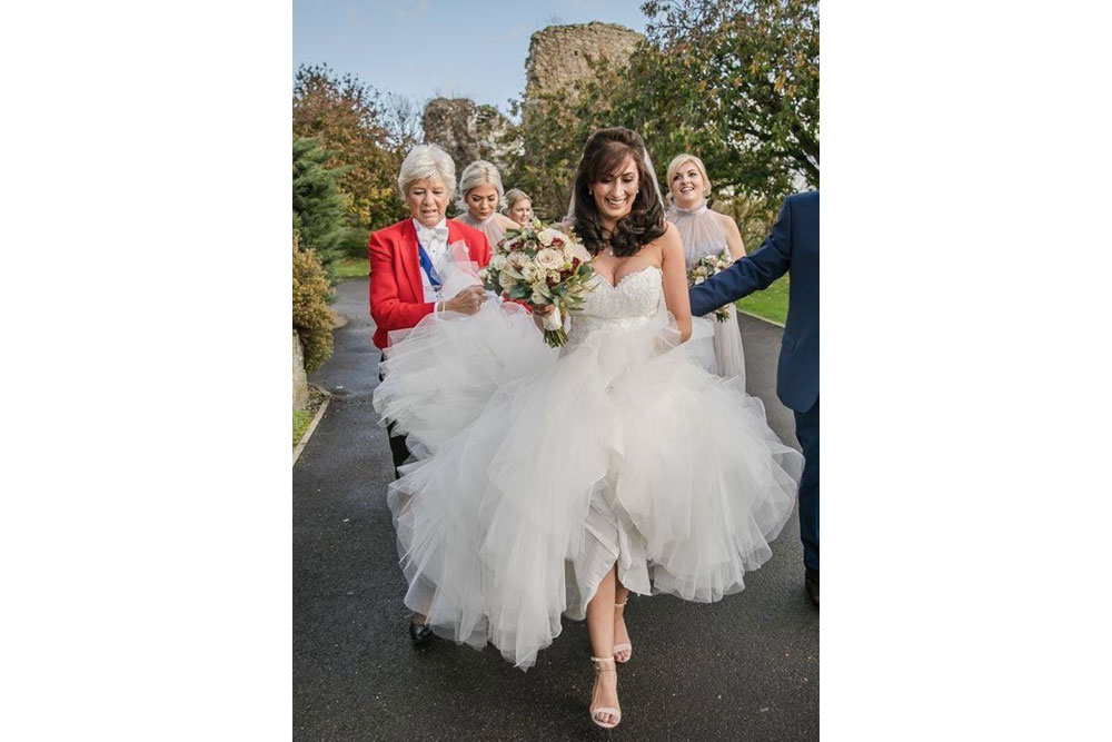Lady Toastmaster assisting Bride