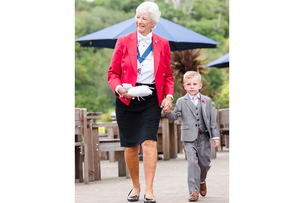 Lady Toastmaster with young Wedding guest